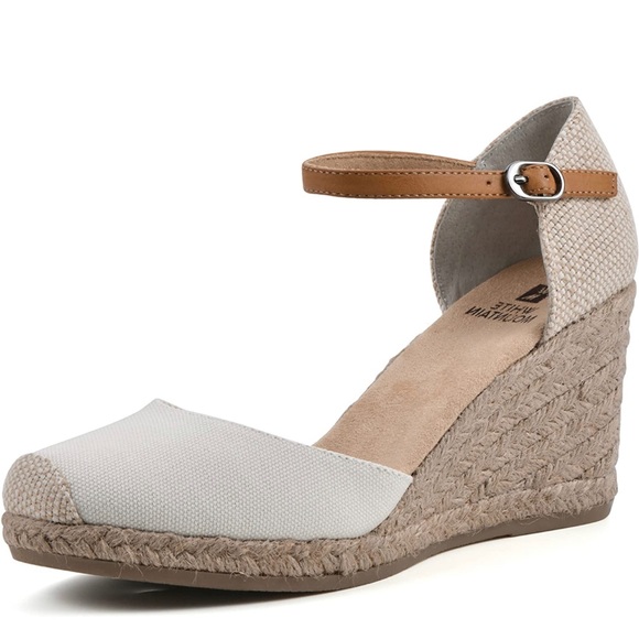 SUMMER SALE! Brand NIB White Women’s Espadrilles Size 8 - Picture 2 of 9